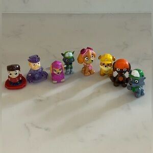Paw Patrol Ultimate Rescue Pup Mini Figures, Set Of 6 Plus 2 PP Micro Movers